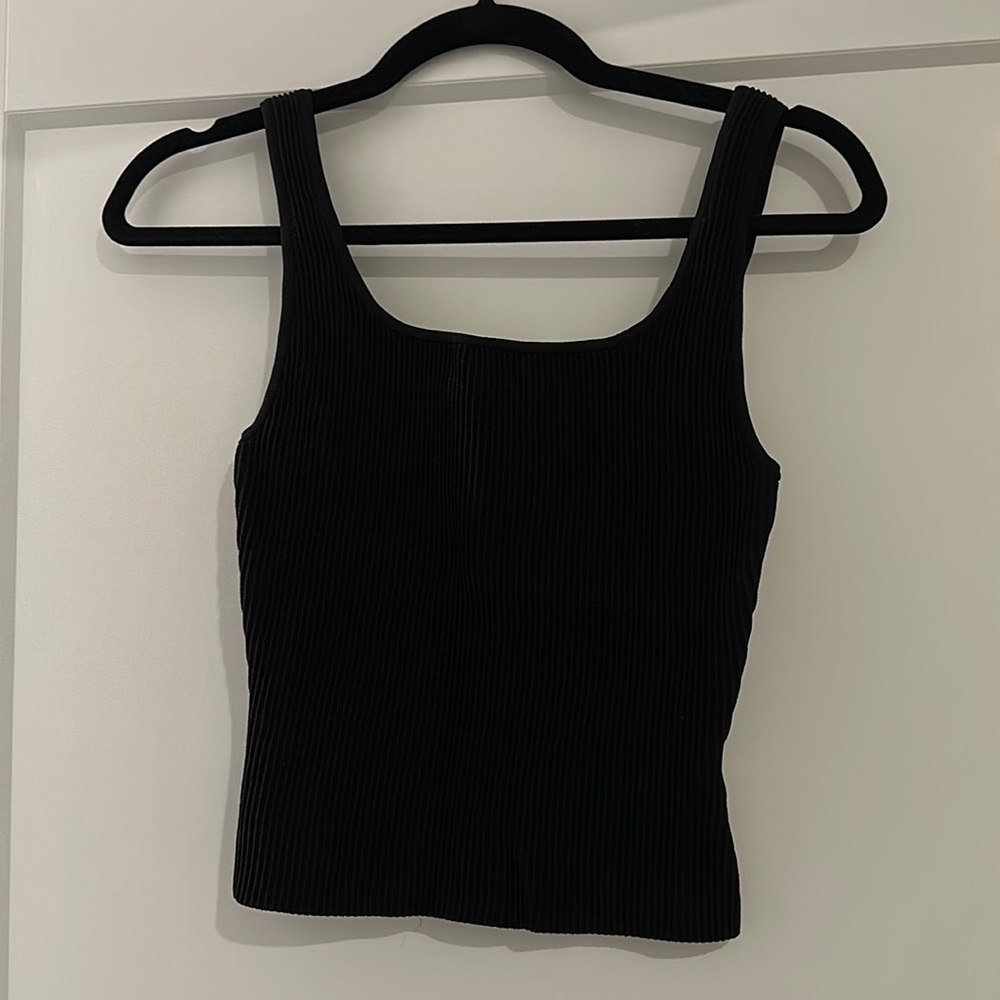 Aritzia Ribbed Tank Top